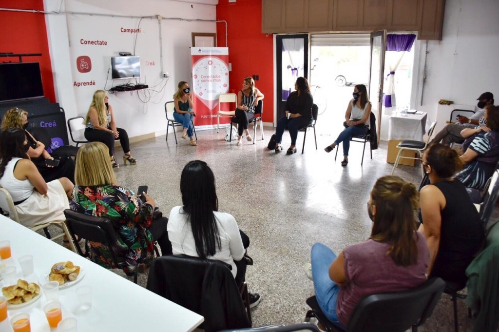 #TRELEW | Charla sobre el Día Internacional de la Mujer en el Punto&nbsp;Digital