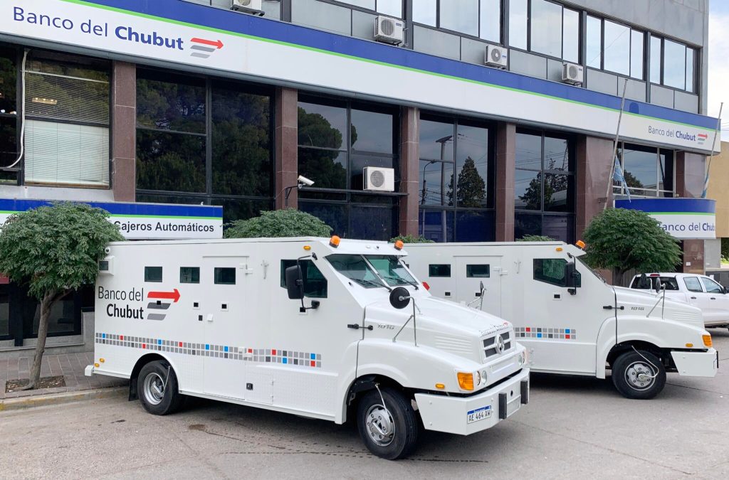 #CHUBUT | El Banco de la Provincia incorporó dos nuevos camiones&nbsp;blindados
