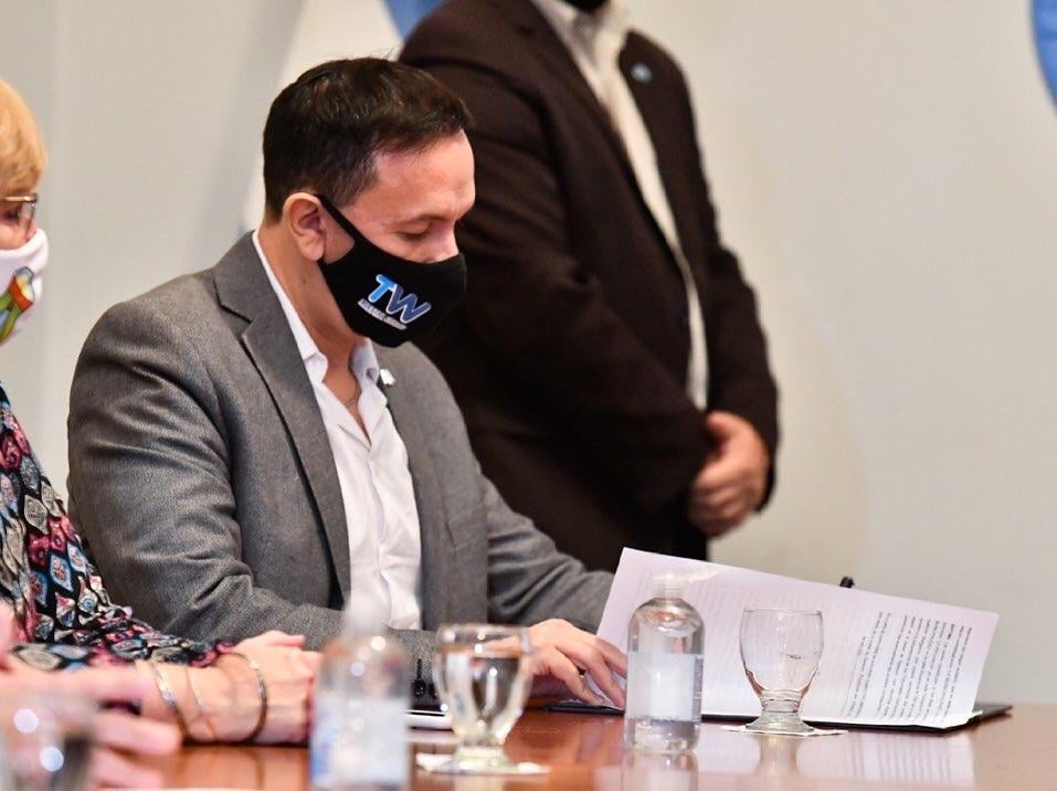 #TRELEW | Se firmó el convenio para la puesta en valor del Puente Hendre y construcción del Paseo&nbsp;Costero