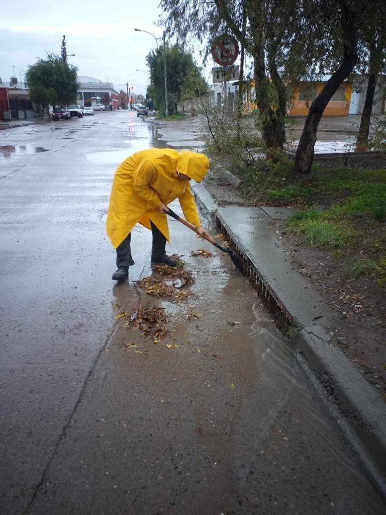 #TRELEW | Se realizan tareas por el temporal de&nbsp;lluvia