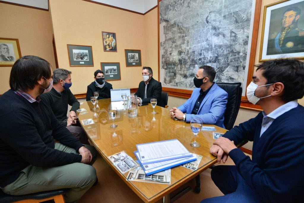 #TRELEW | El Municipio realiza tareas con el CONICET-CENPAT para avanzar en investigaciones sobre la laguna&nbsp;negra