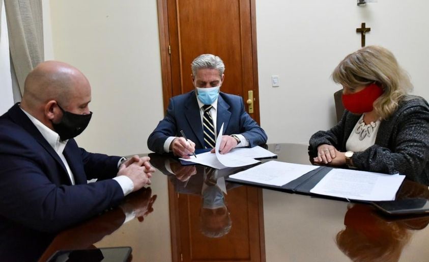 CHUBUT | Se firmó un convenio para la construcción de viviendas a familias de Puerto&nbsp;Madryn