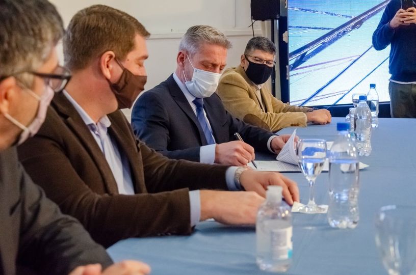 RAWSON | Se firmó el contrato de obra de Ampliación Muelle Nuevo del Puerto&nbsp;Rawson