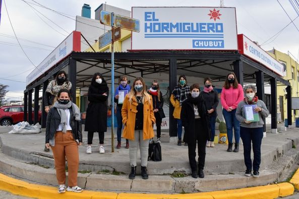 TRELEW | Se realizó una reunión de trabajo con los equipos profesionales del Programa Acercar&nbsp;Derechos