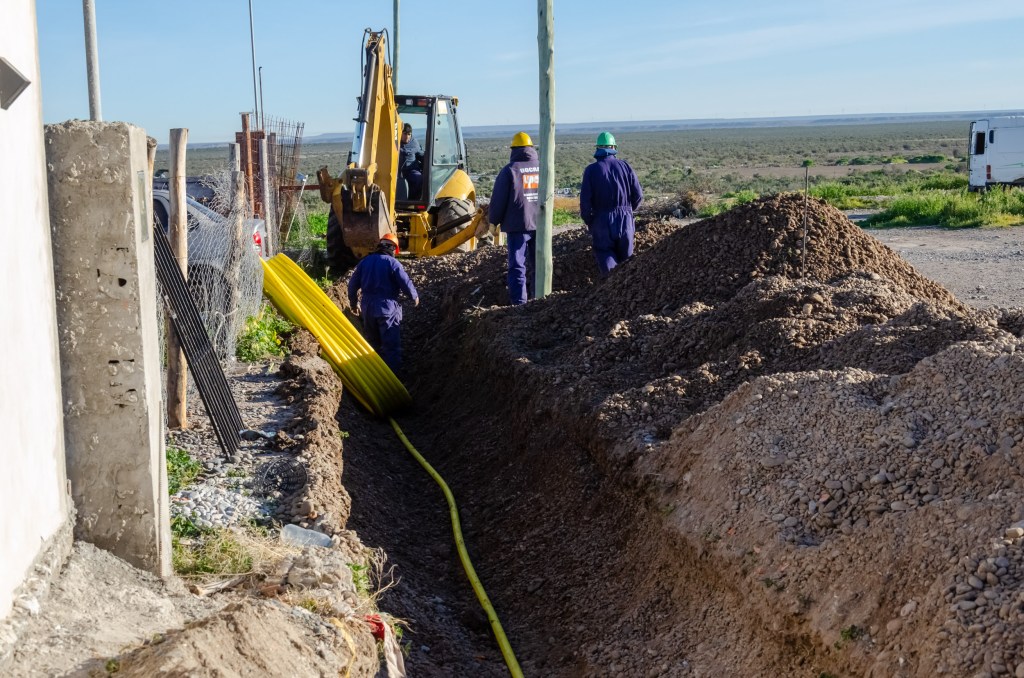 RAWSON | Se realiza trascendental obra de red de gas en el Área&nbsp;16
