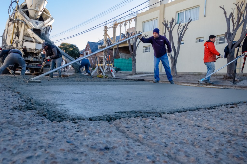 #RAWSON | BUSCAN INSTALAR EL RIEGO AUTOMATICO EN LUGARES&nbsp;PÚBLICOS