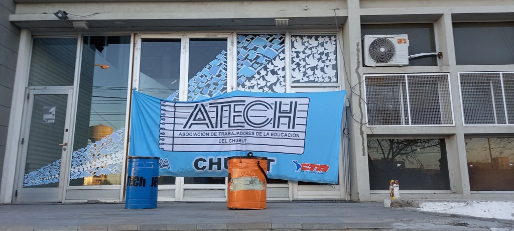 #URGENTE | EN VIVO DESDE EL MINISTERIO DE EDUCACIÓN EN&nbsp;RAWSON