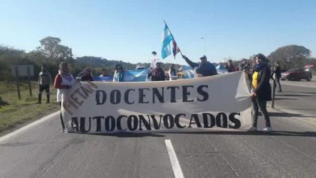 #PAÍS | SIGUE CON CORTES DE CALLES Y RUTAS EL CONFLICTO DOCENTE EN&nbsp;SALTA