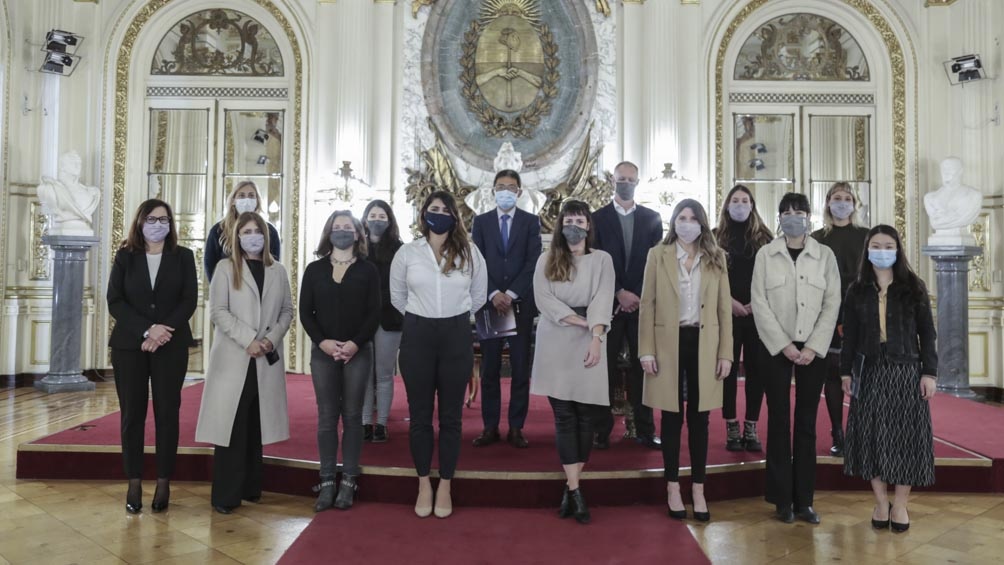 #DATO | Cursos de formación gratuitos y becas para mujeres que quieran formarse en nuevas&nbsp;tecnologías