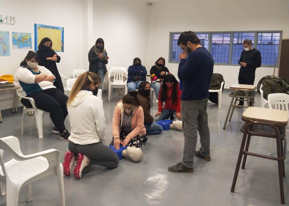 #CHUBUT | CAPACITAN A PERSONAS PRIVADAS DE SU&nbsp;LIBERTAD