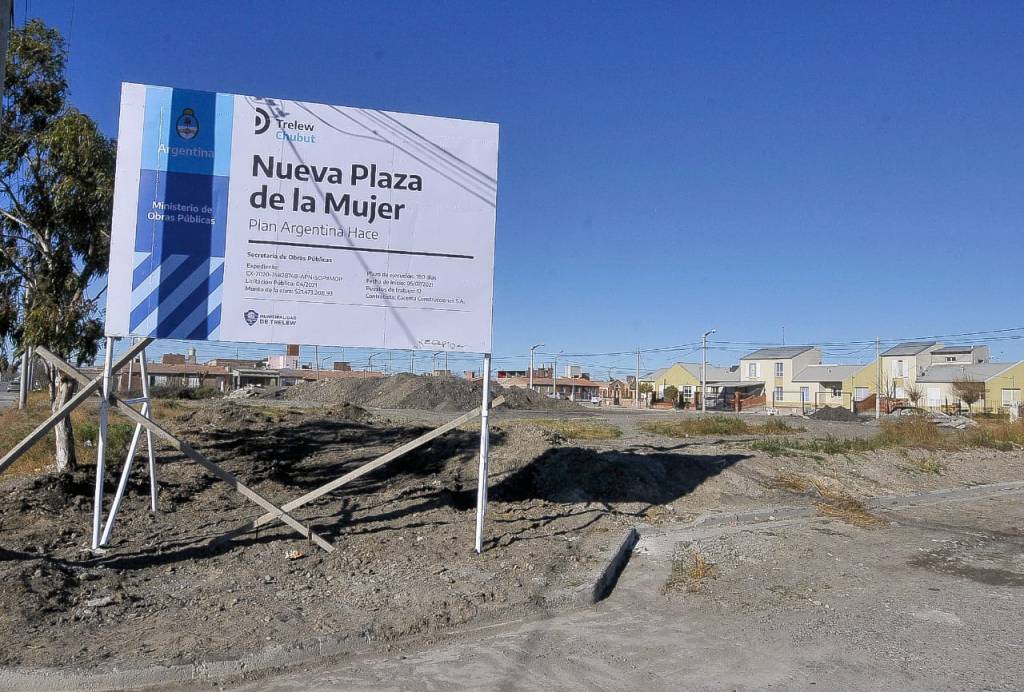 #TRELEW | SE COMENZÓ A  CONSTRUIR LA PLAZA DE LA&nbsp;MUJER
