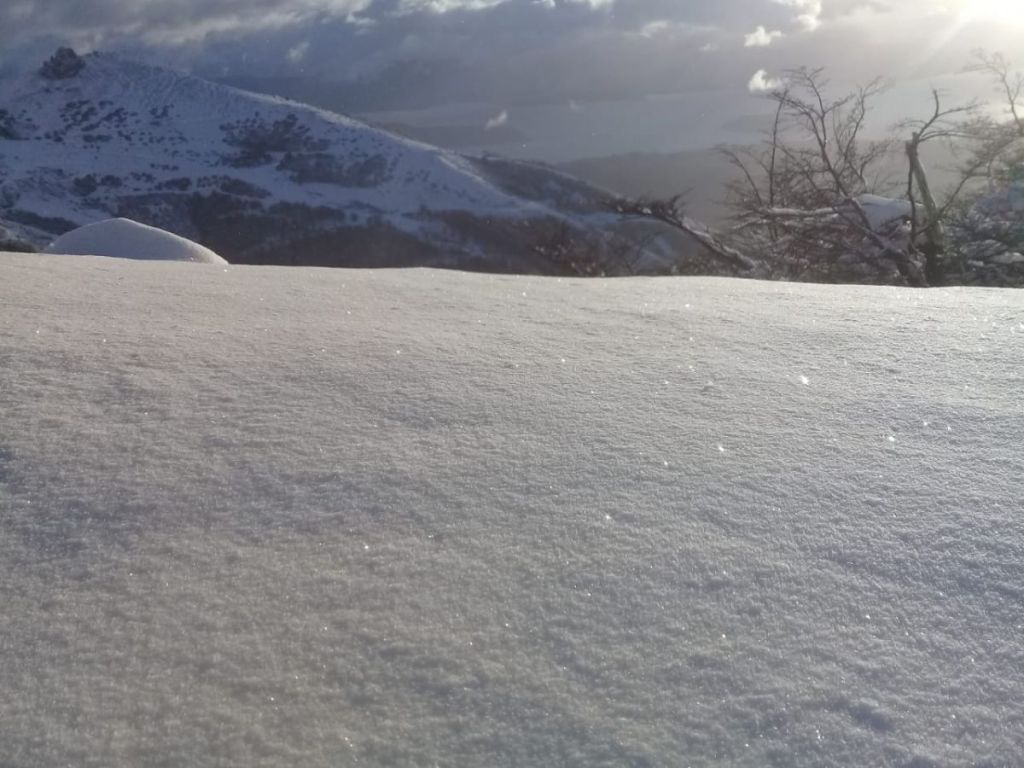 #PAÍS | SUSPENDIERON LAS CLASES PRESENCIALES ESTA MAÑANA POR LAS NEVADAS INTENSAS EN&nbsp;BARILOCHE