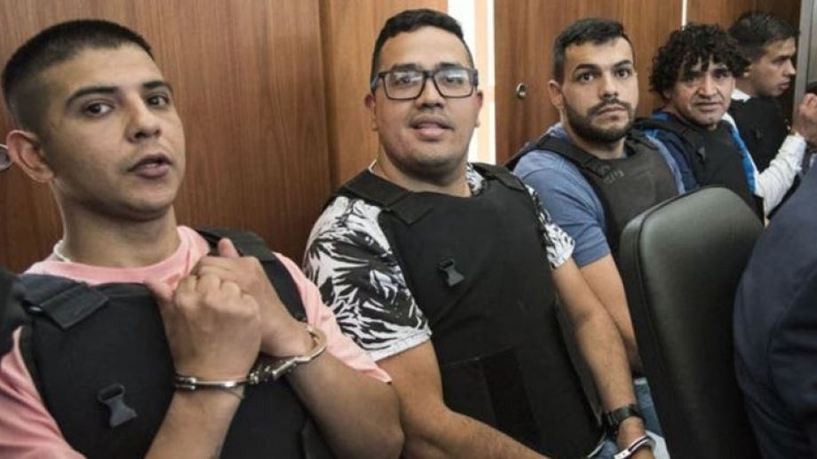 #PAÍS | FISCAL DEL JUICIO A  «LOS MONOS» DIJO QUE BAJÓ A BUSCAR UNA PIZZA CON CHALECO&nbsp;ANTIBALAS