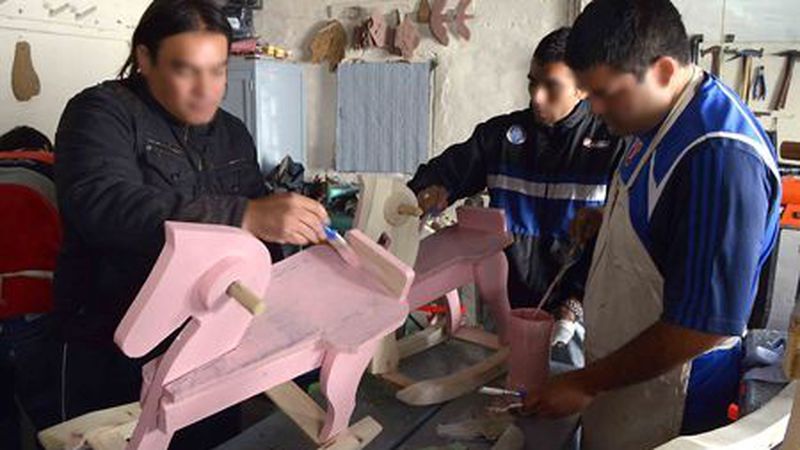 #PAÍS | PRESOS HACEN JUGUETES PARA REGALAR EN EL DÍA DE LAS&nbsp;INFANCIAS