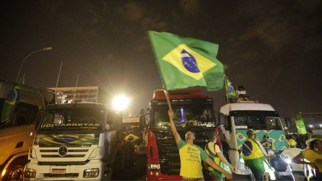 #BRASIL | POLICÍA DESPLIEGA TROPA DE CHOQUE PARA IMPEDIR ATAQUE AL CONGRESO Y LA&nbsp;CORTE
