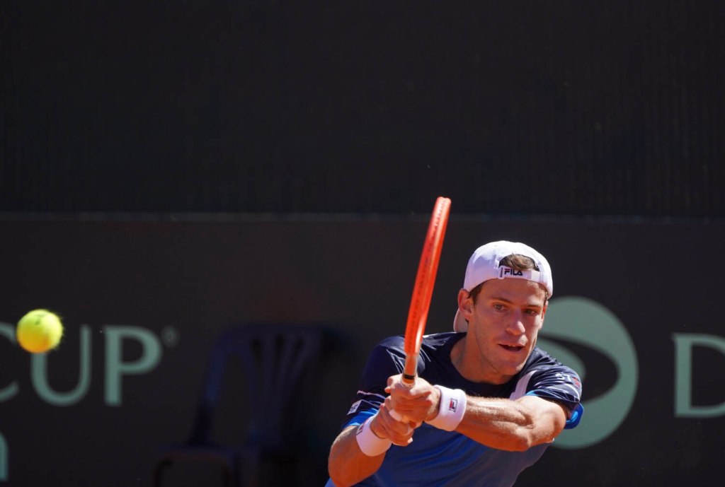 #TENIS | OSTAPENKOV SORPRENDE A SCHWARTZMAN Y SE LLEVA EL PRIMER&nbsp;SET