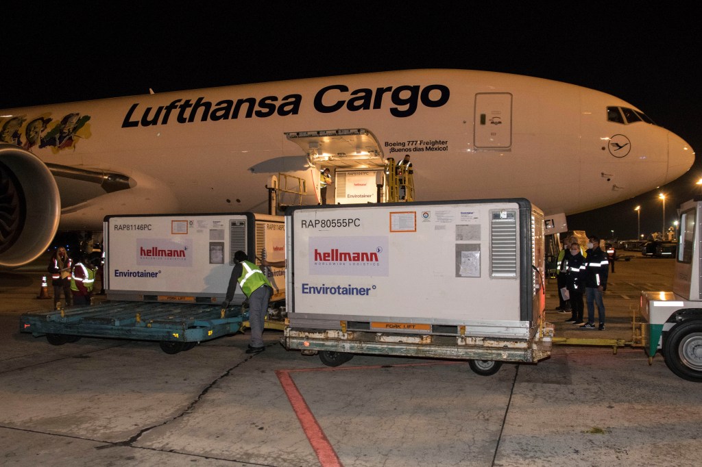 #COVID-19 | LLEGARON 1,6 MILLONES DE DOSIS DE SINOPHARM Y ARGENTINA SUPERÓ LAS 67 MILLONES DE VACUNAS&nbsp;RECIBIDAS