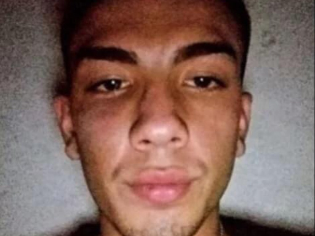 #TRAGEDIA | QUISO SACARSE UNA SELFIE CON UN ARMA EN LA MANO Y MATÓ A SU&nbsp;AMIGO