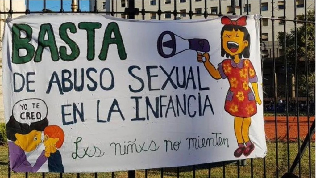 #PAÍS | UNA NIÑA DE 14 AÑOS SERÁ POR PRIMERA VEZ QUERELLANTE EN EL JUICIO DONDE ACUSA A SU PADRE DE&nbsp;VIOLARLA