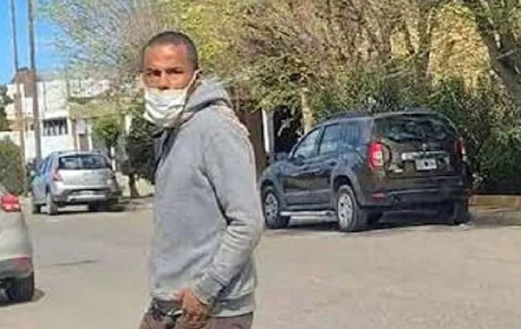#PELIGROSO | ACOSADOR EN COMODORO TIENE PEDIDO DE CAPTURA INTERNACIONAL POR&nbsp;FEMICIDIO