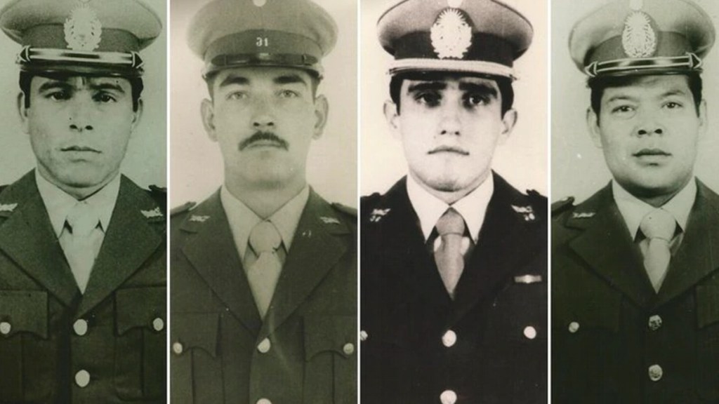 #MALVINAS | IDENTIFICARON A CUATRO SOLDADOS QUE ESTABAN ENTERRADOS EN UNA FOSA COMÚN DEL CEMENTERIO DE&nbsp;DARWIN