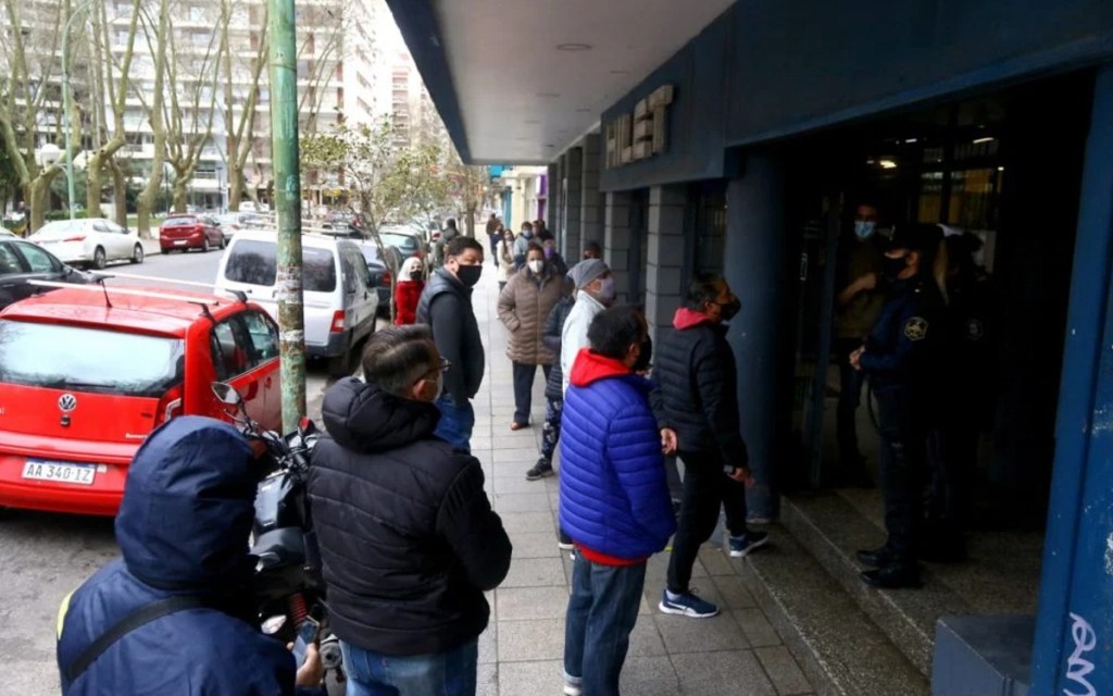 #ELECCIONES | «A MI NO ME AGARRAN» DIJO MIENTRAS HUÍA PARA NO SER PRESIDENTE DE&nbsp;MESA