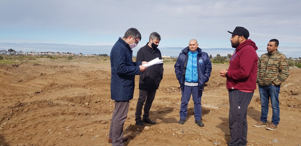 #DEPORTES | SE ACONDICIONA EL TERRENO PARA LA CANCHA NUEVA DE DEPORTIVO&nbsp;RAWSON