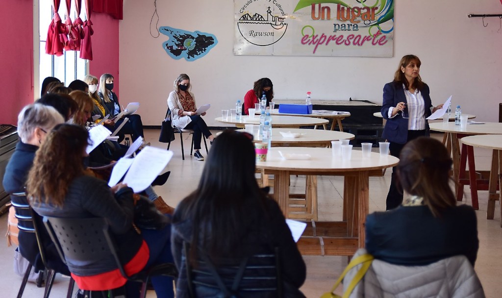 #CHUBUT | CAPACITAN SOBRE IDENTIDAD DE GENERO EN REGISTROS&nbsp;CIVILES