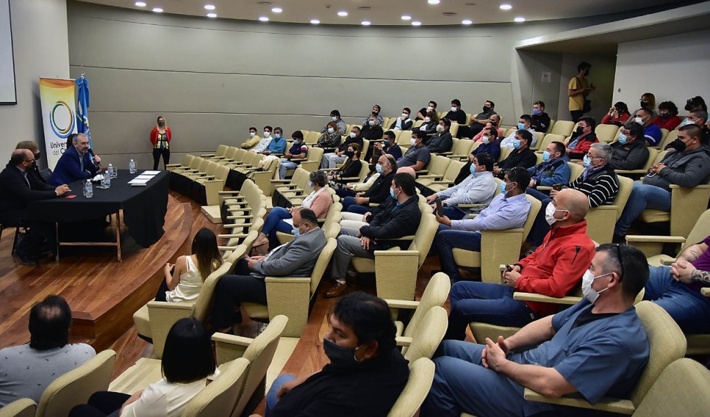 #CHUBIT | MAS DE 60 CHOFERES DE HOSPITALES REALIZARON UN CURSO DE&nbsp;ESPECIALIZACIÓN