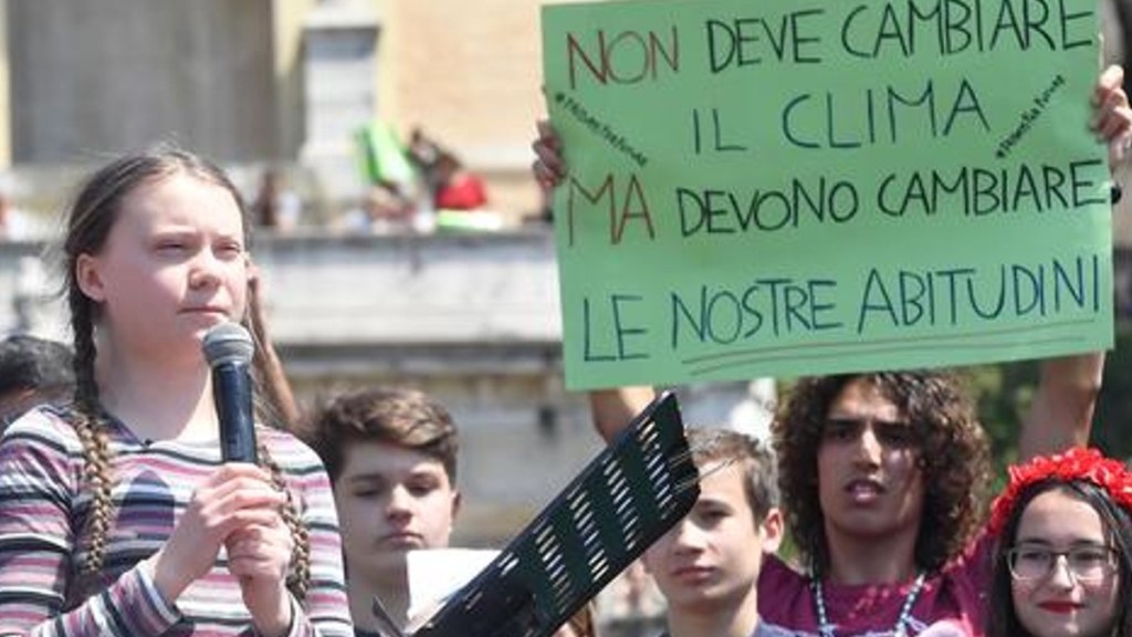 #ITALIA | MILES DE JÓVENES MARCHARON POR EL CLIMA, A LA ESPERA DE LA LLEGADA DE GRETA&nbsp;THUNBERG