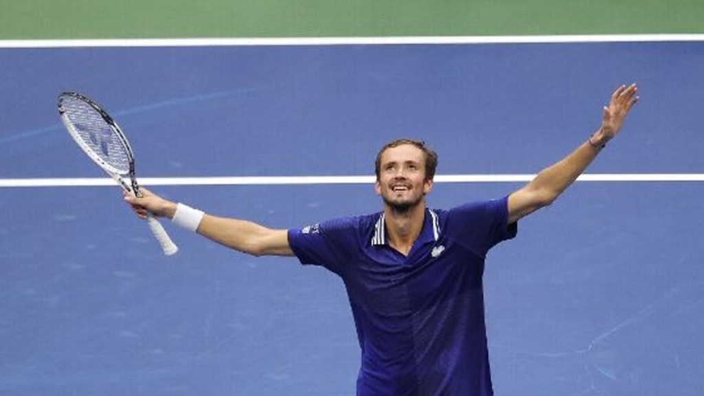 #TENIS | MEDVEDEV DESPACHÓ A DJOKOVIC EN TRES SETS Y SE QUEDÓ CON EL US&nbsp;OPEN