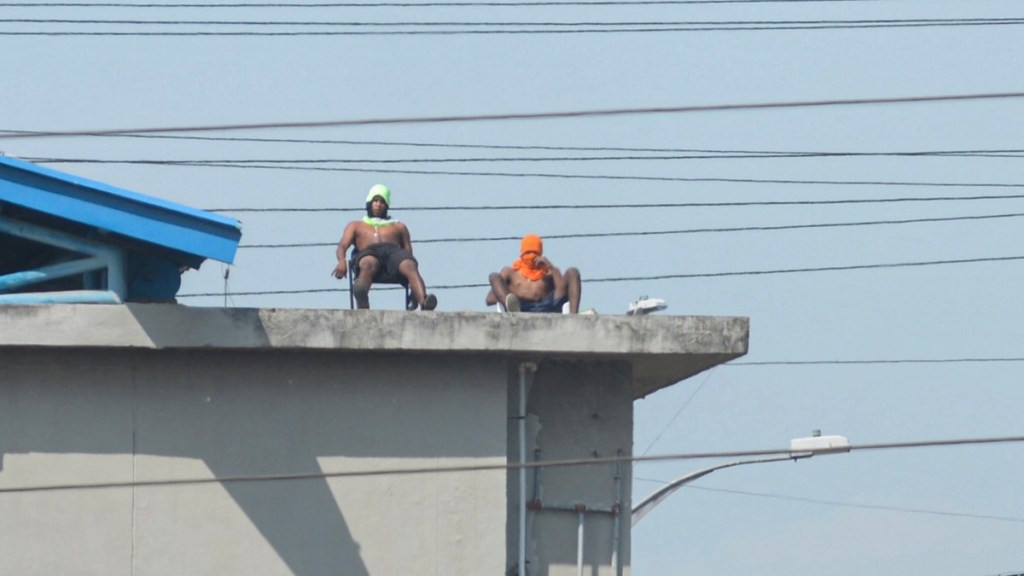 #ECUADOR | 30 MUERTOS, 5 DECAPITADOS Y 47 HERIDOS EN SANGRIENTO MOTÍN EN&nbsp;GUAYAQUIL