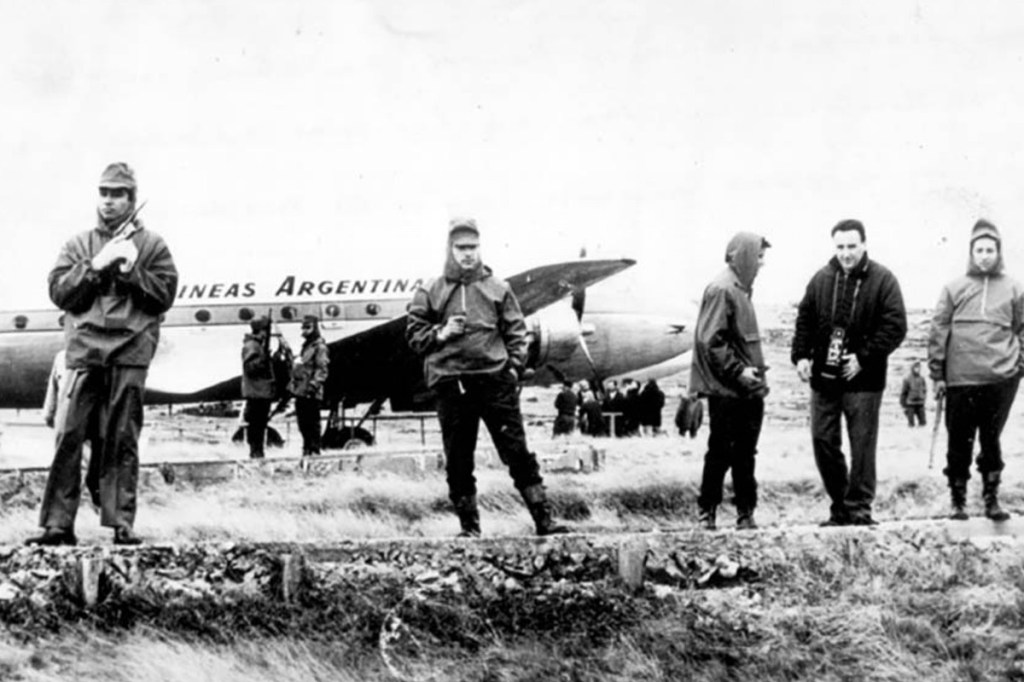 #HISTORIA | SE CUMPLEN 55 AÑOS DEL OPERATIVO CÓNDOR, LA RECUPERACIÓN SIMBÓLICA DE LAS&nbsp;MALVINAS