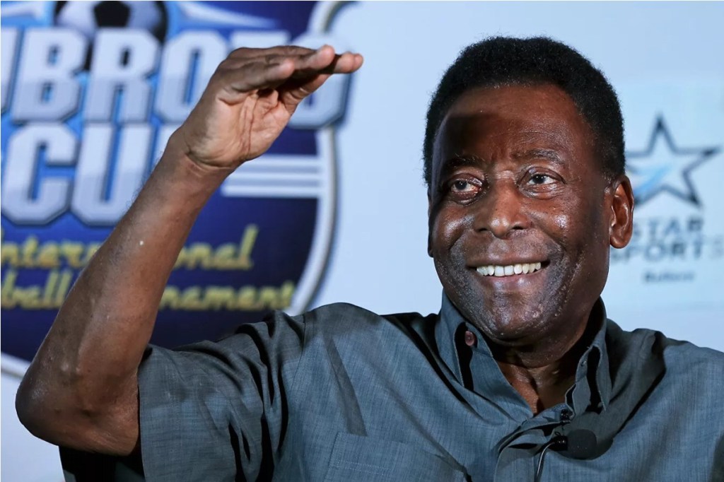 #BRASIL | APARECIÓ PELÉ Y DIJO QUE SE ESTÁ RECUPERANDO&nbsp;BIEN