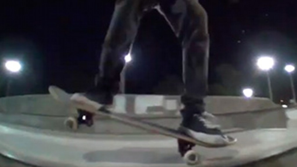 #POLICIALES | DEPORTE EXTREMO: UN JÓVEN FUE DETENIDO POR PEGARLE EN LA CABEZA A OTRO CON UN&nbsp;SKATE