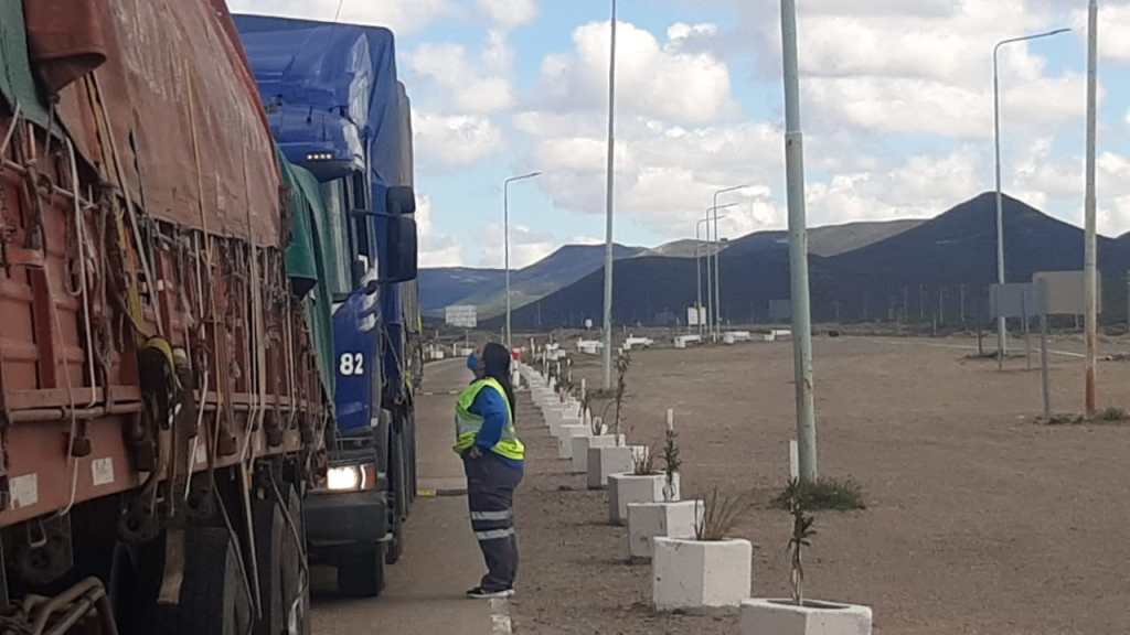 #CHUBUT | RETIENEN 21 CAMIONES CON IRREGULARIDADES EN PASO POR LA&nbsp;PROVINCIA