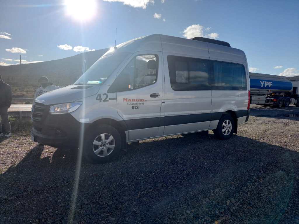 #CONTROL | SIN HABILITACIÓN LLEVABAN TRABAJADORES A SANTA&nbsp;CRUZ