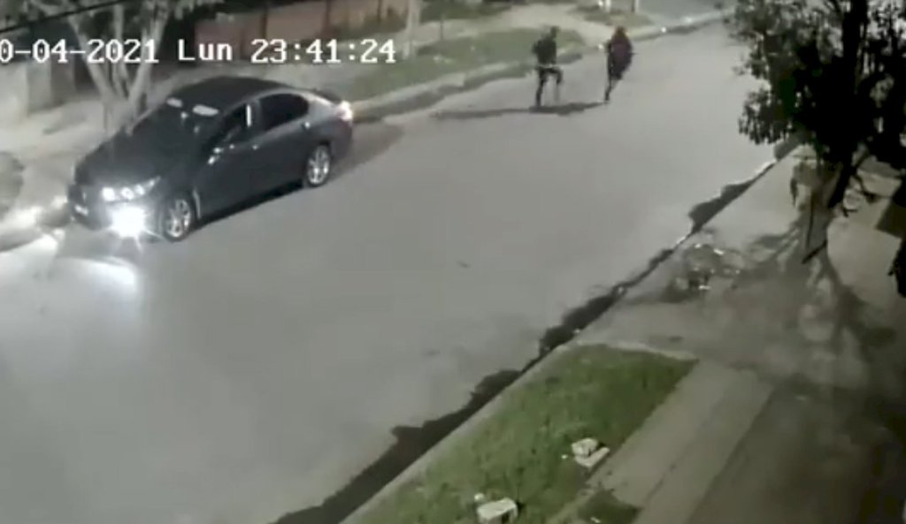 #TIROTEO | POLICÍA MATA A DOS DELINCUENTES Y TERMINA&nbsp;HERIDO