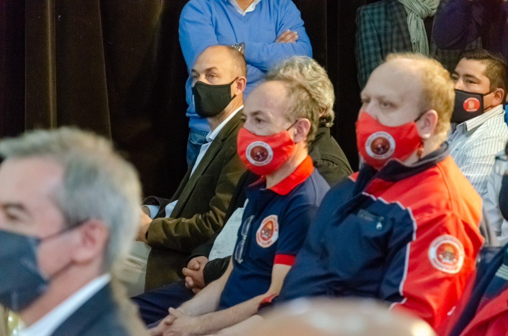 #CAPITAL | RAWSON PARTICIPÓ EN LA ENTREGA DE ELEMENTOS PARA LOS&nbsp;BOMBEROS