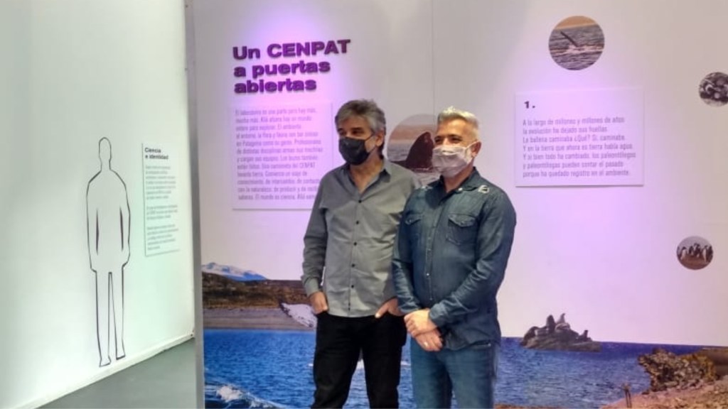 #CIENCIA | EL MINISTRO FILMUS VISITÓ EL STAND DEL CENPAT EN TECNÓPOLIS 
