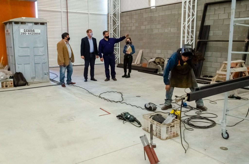 #RAWSON | EL INTENDENTE VISITÓ TALLER NAVAL DEL PUERTO DE&nbsp;RAWSON