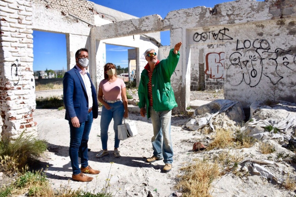 #TRELEW | FUNCIONARIOS Y LA CONCEJALA ALCALÁ VISITARON LA&nbsp;EX-CALERA