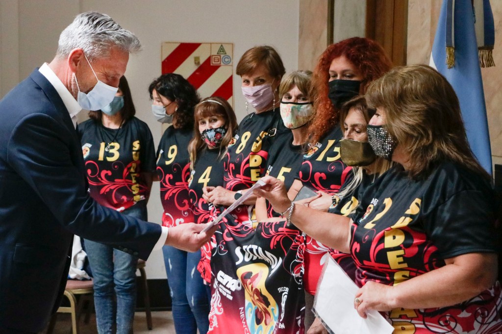 #CHUBUT | EL GOBERNADOR RECIBIÓ A LAS CAMPEONAS NACIONALES DE&nbsp;NEWCOM