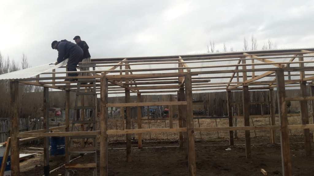 #PRODUCCIÓN | CONSTRUYEN INVERNÁCULOS EN RICARDO&nbsp;ROJAS