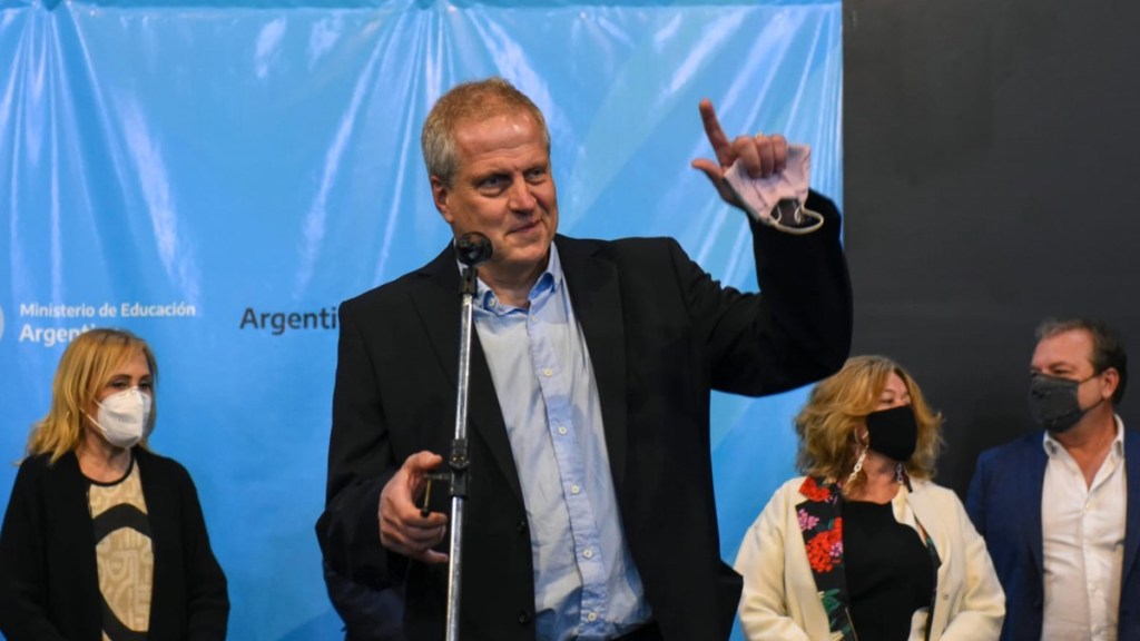 #EDUCACIÓN | PERCZYK: ES RESPONSABILIDAD «DEL ESTADO Y DE LOS GOBIERNOS» QUE TODOS LOS CHICOS VUELVAN A LAS&nbsp;AULAS