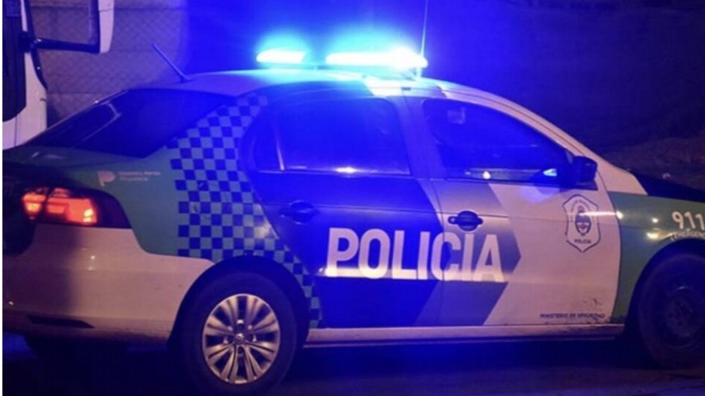 #POLICIALES | CINEMATOGRÁFICA PERSECUCIÓN Y TIROTEO TERMINA CON UN CHOQUE Y UN DELINCUENTE&nbsp;DETENIDO