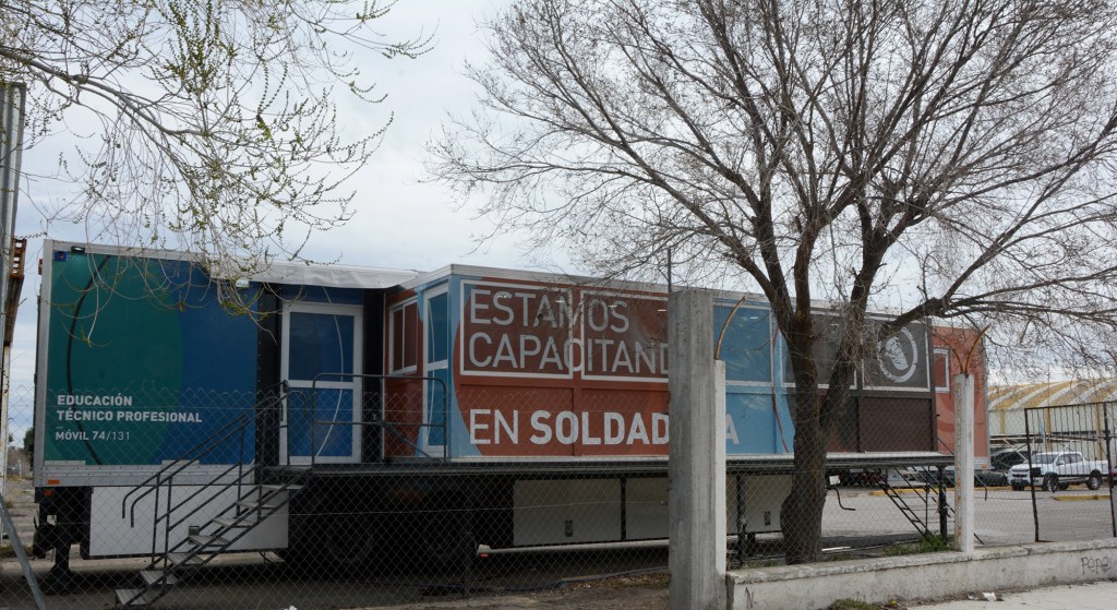 #CHUBUT | INSTALARON AULAS TALLERES MÓVILES PARA CAPACITACIÓN DE&nbsp;OFICIOS