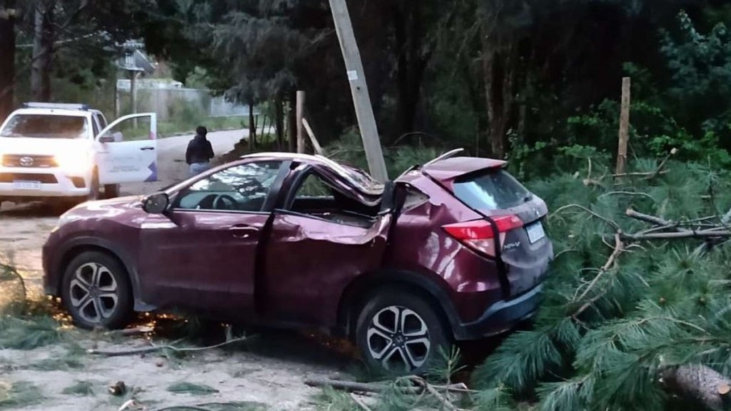 #BARILOCHE | DOS HERIDOS GRAVES Y 80 CASAS DESTRUIDAS POR FUERTE TEMPORAL DE&nbsp;VIENTO