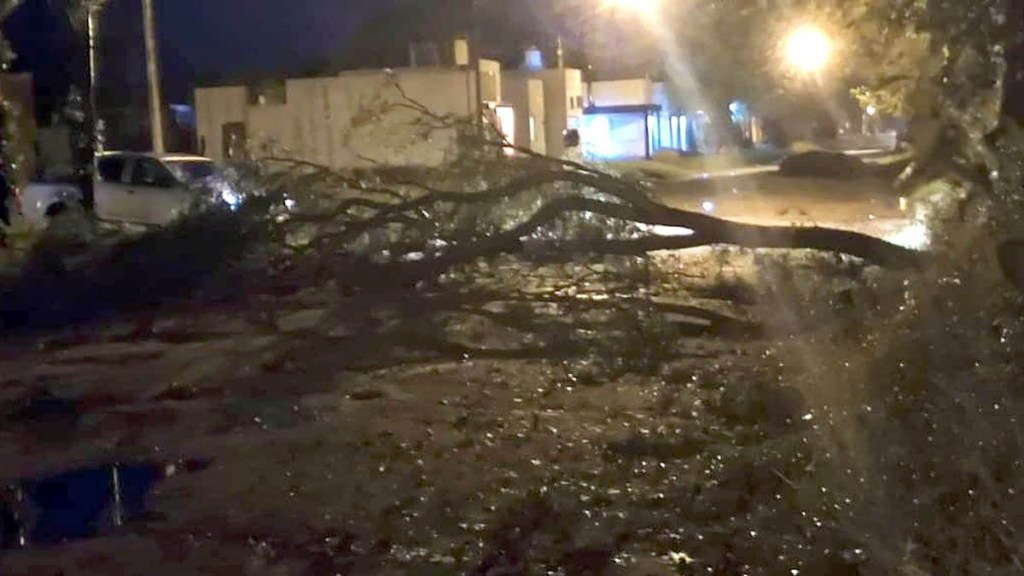 #PAÍS | VIENTOS HURACANADOS CAUSAN IMPORTANTES DESTROZOS EN&nbsp;CÓRDOBA