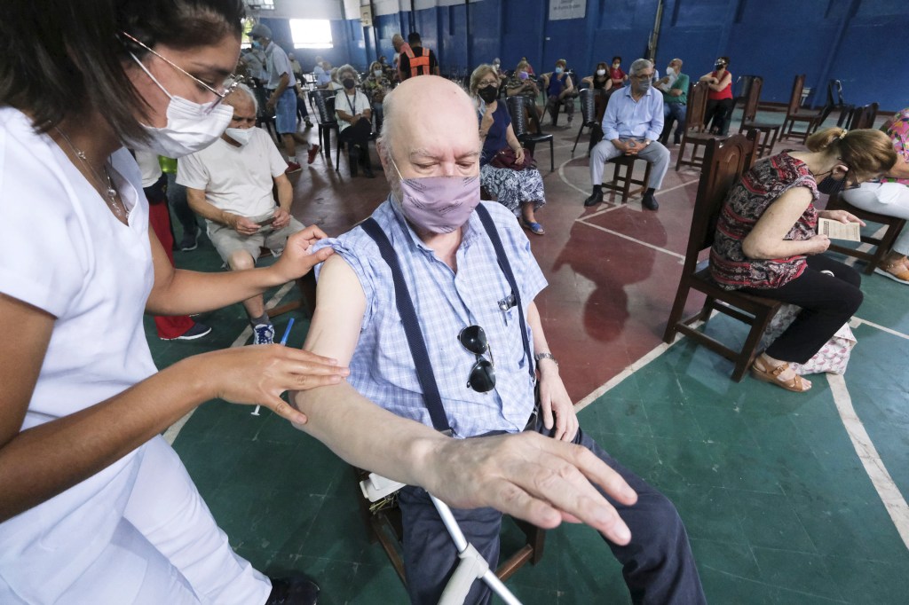 #SALUD | VIZZOTTI: «HAY QUE LLEGAR AL OTOÑO CON TODA LA POBLACIÓN VACUNADA CON DOS&nbsp;DOSIS»